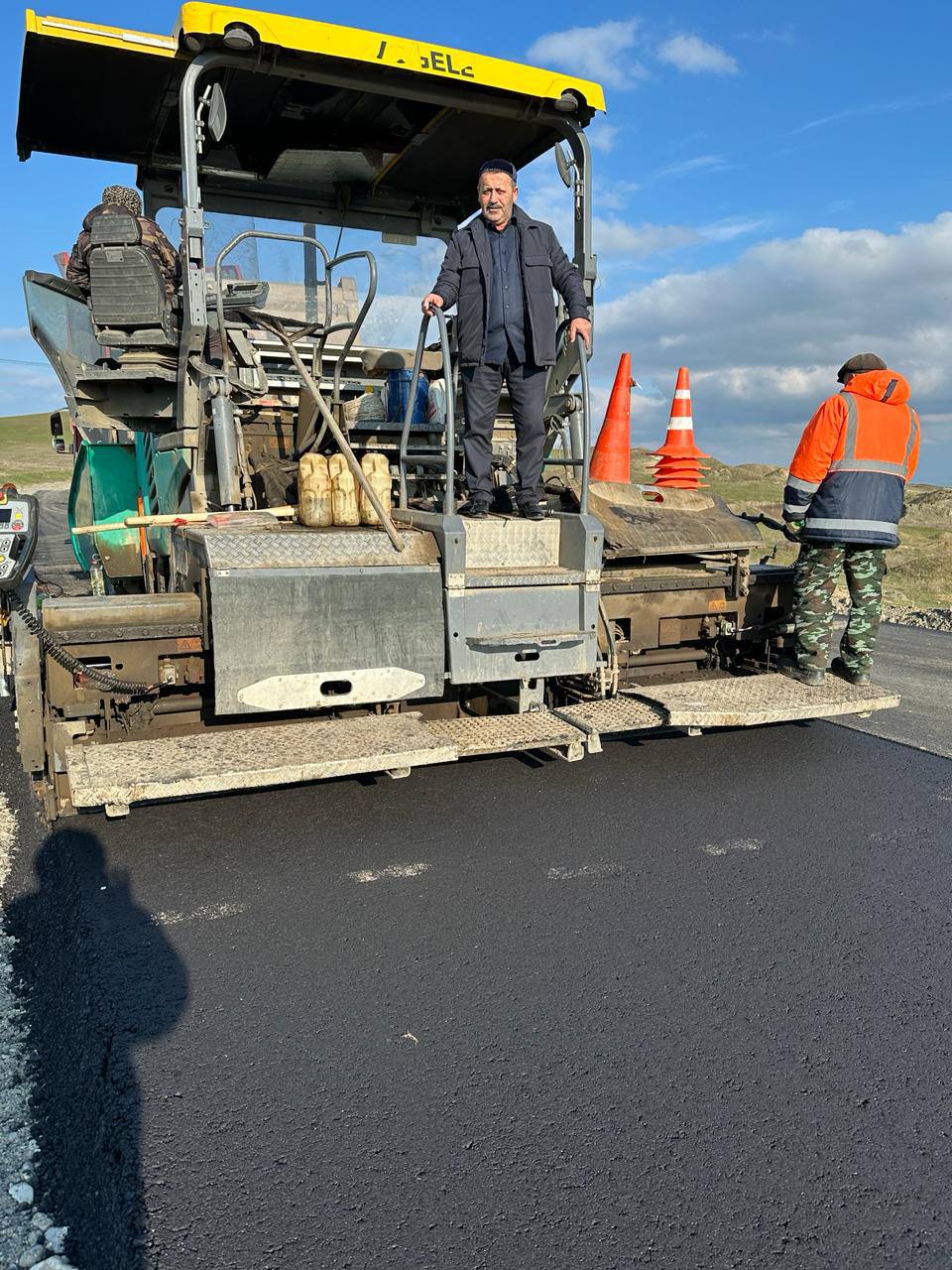 Министр автомобильных дорог РИ Батыр Хаматханов вместе со специалистами министерства провел инспекционный выезд на объект рек...