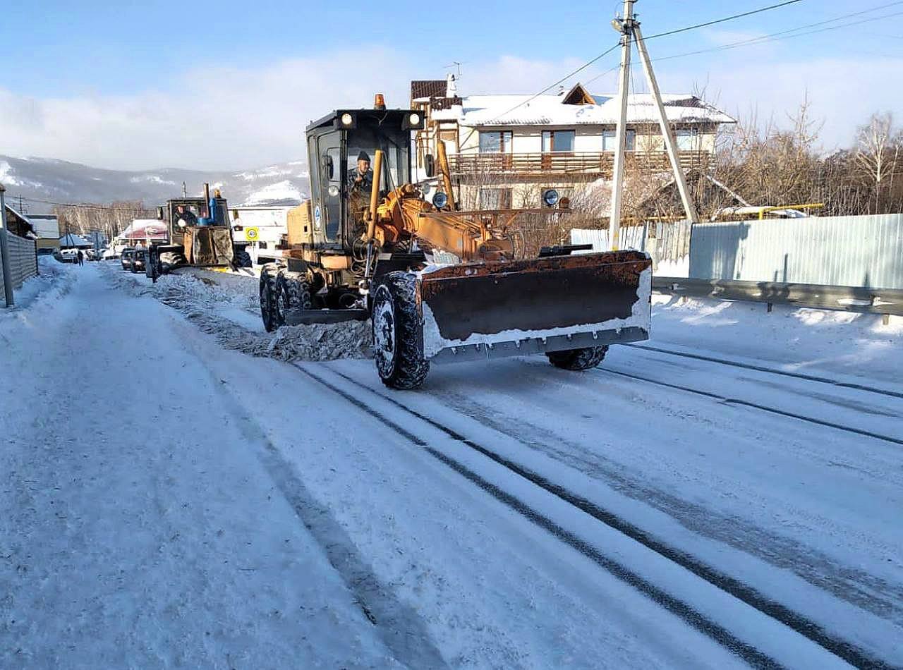 В Башкортостане перекрыли движение по участку дороги Бураево - Старобалтачево - Куеда в Татышлинском районе между селами Новы...