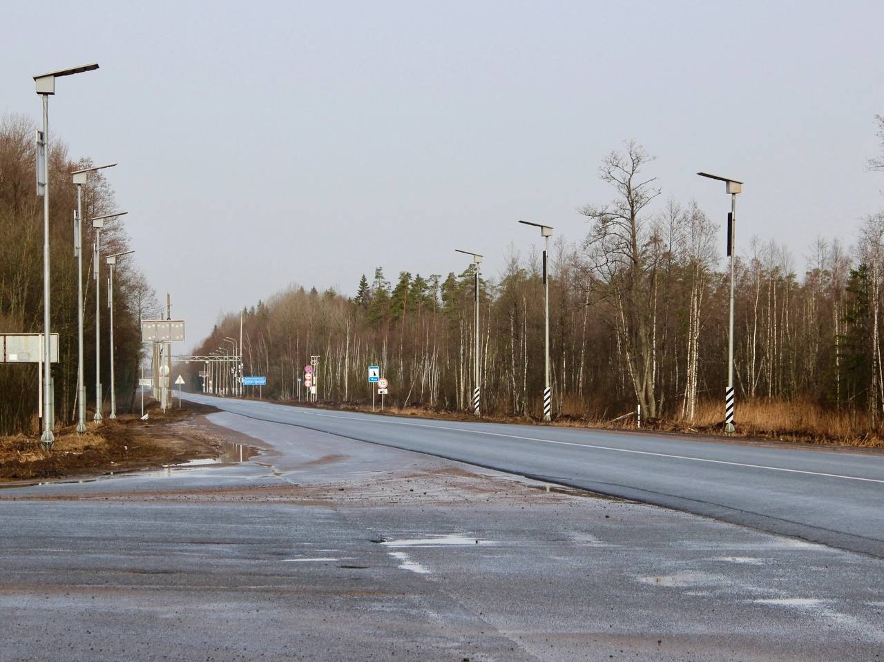 В Новгородской области начались гарантийные обследования региональных дорогЕжегодно специальная комиссия проводит обследовани...