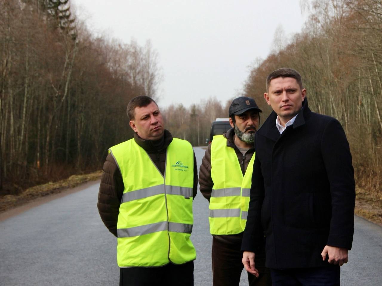 В Новгородской области начались гарантийные обследования региональных дорогЕжегодно специальная комиссия проводит обследовани...