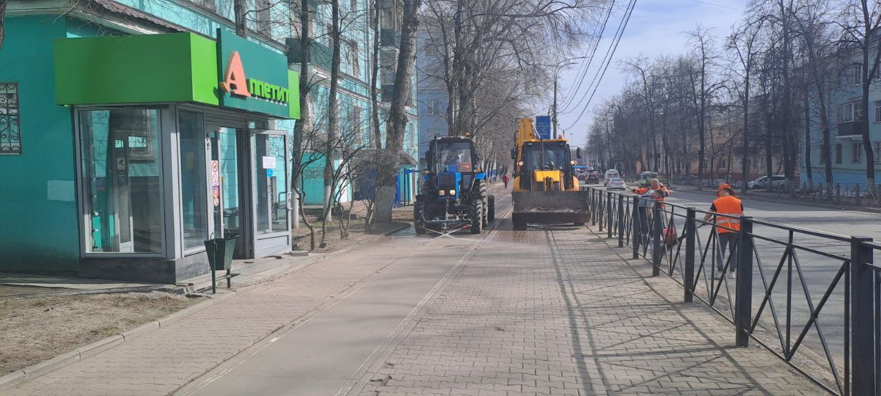 Дорожные службы городского округа Люберцы перешли на весенне-летнее содержание дорог. Весенне-летнее содержание дорог предусм...