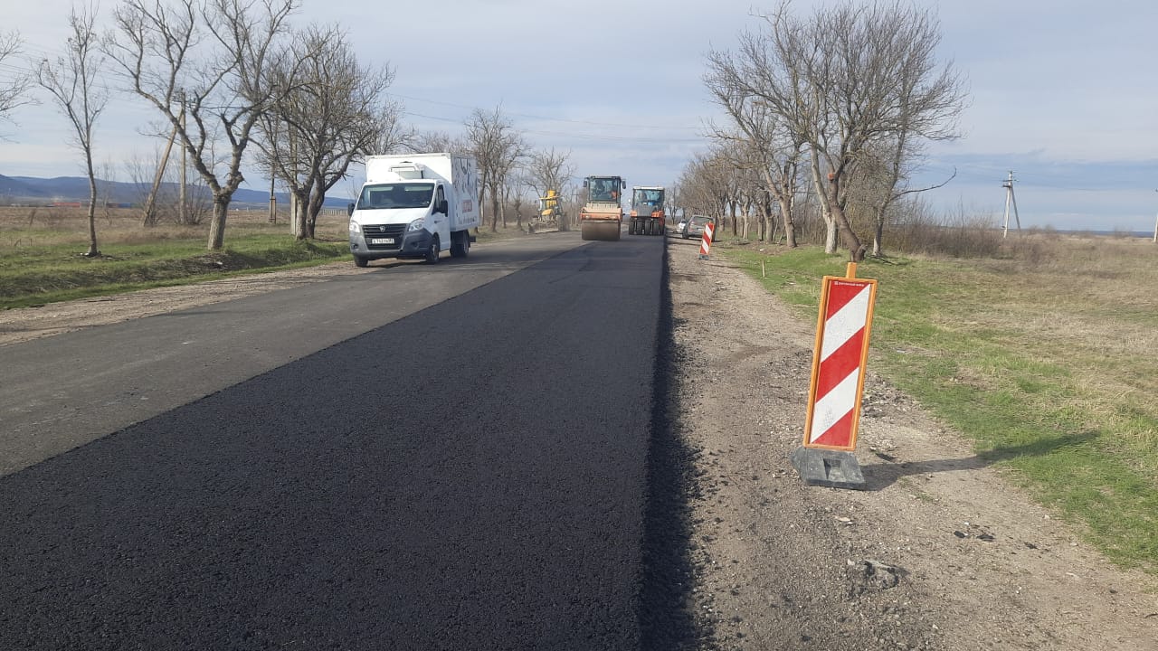 В Крыму ведется ремонт участка дороги Белогорск - Межгорье протяженностью более 13 км Благодаря национальному проекту «Безопа...