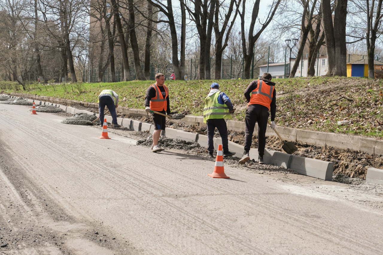 В областном центре начались ремонтные работы по нацпроекту «Безопасные качественные дороги»Подрядные организации приступили к...