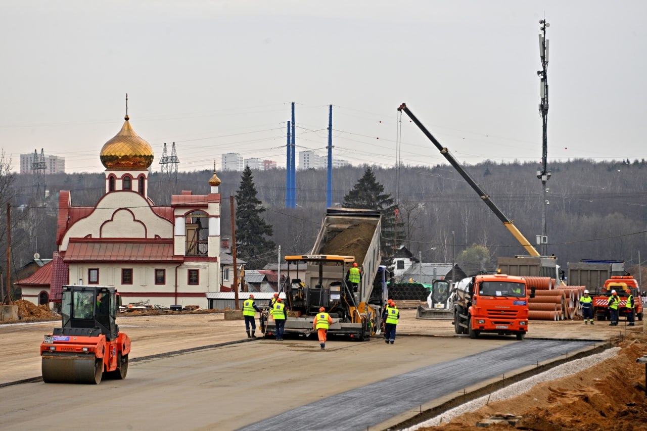 В сентябре 2023 года было открыто полноценное движение по основному ходу Московского скоростного диаметра. Однако строительст...