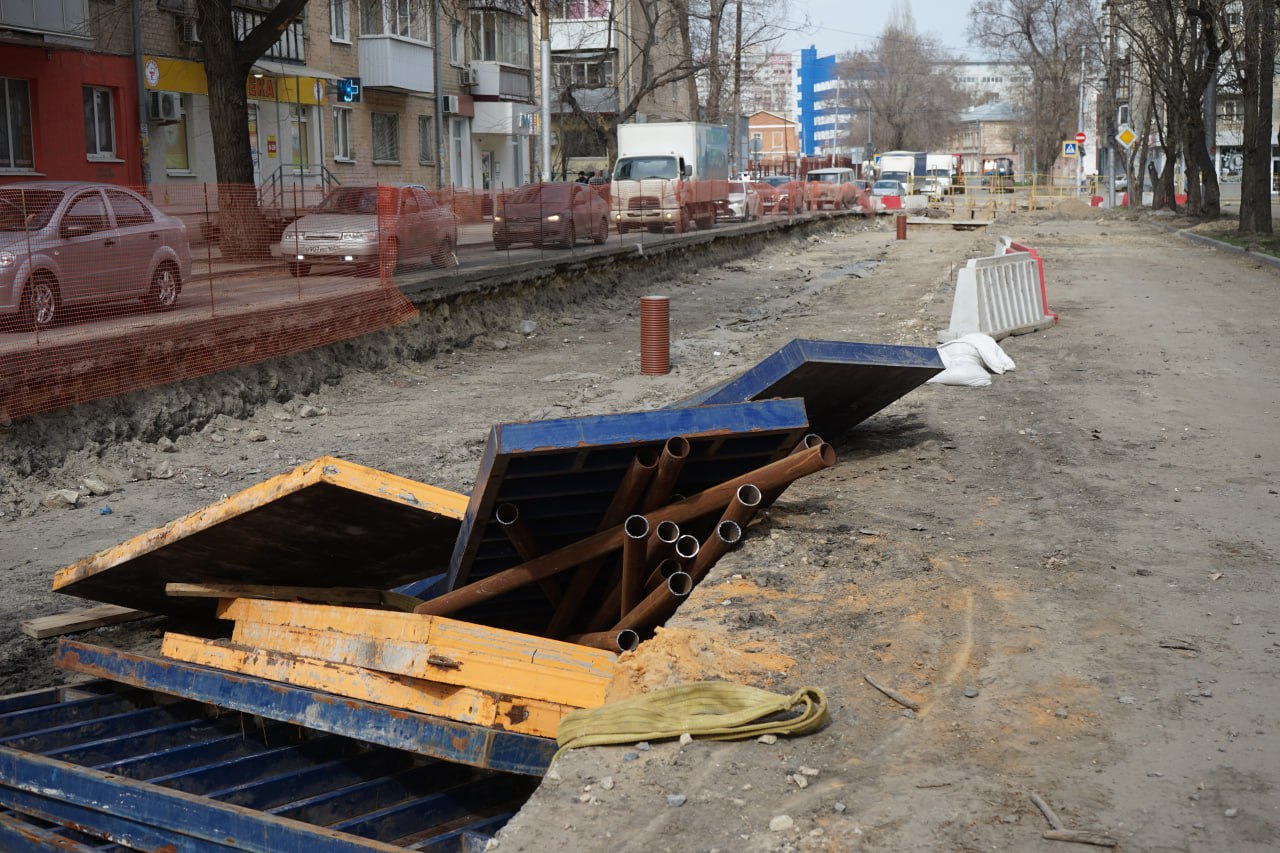 В Саратове восстановят участки дорог, разрушенные из-за реконструкции трамвайных путейСегодня рабочая группа, в числе которых...