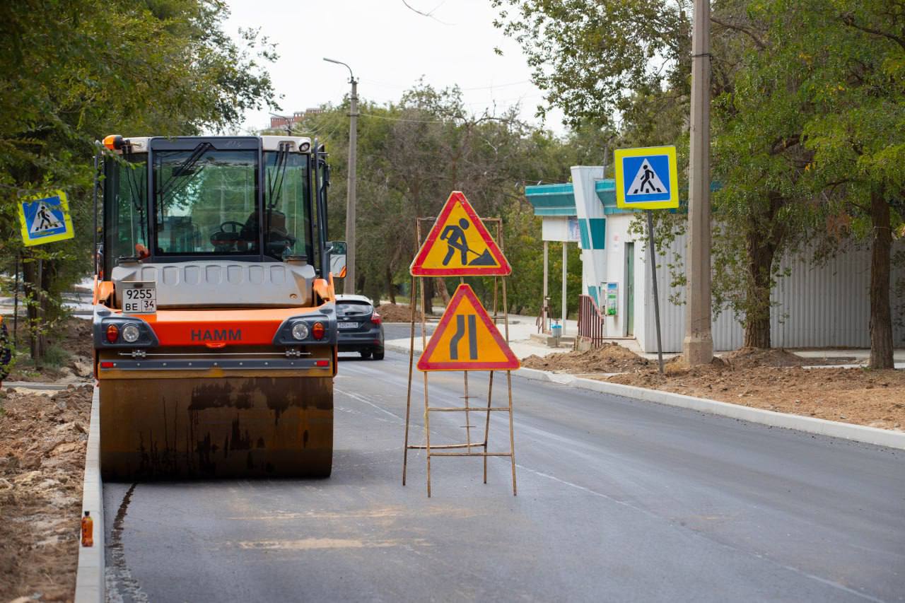 Продолжаем работать над улучшением качества наших дорог для комфорта и безопасности жителей и гостей республикиБлагодаря нацп...