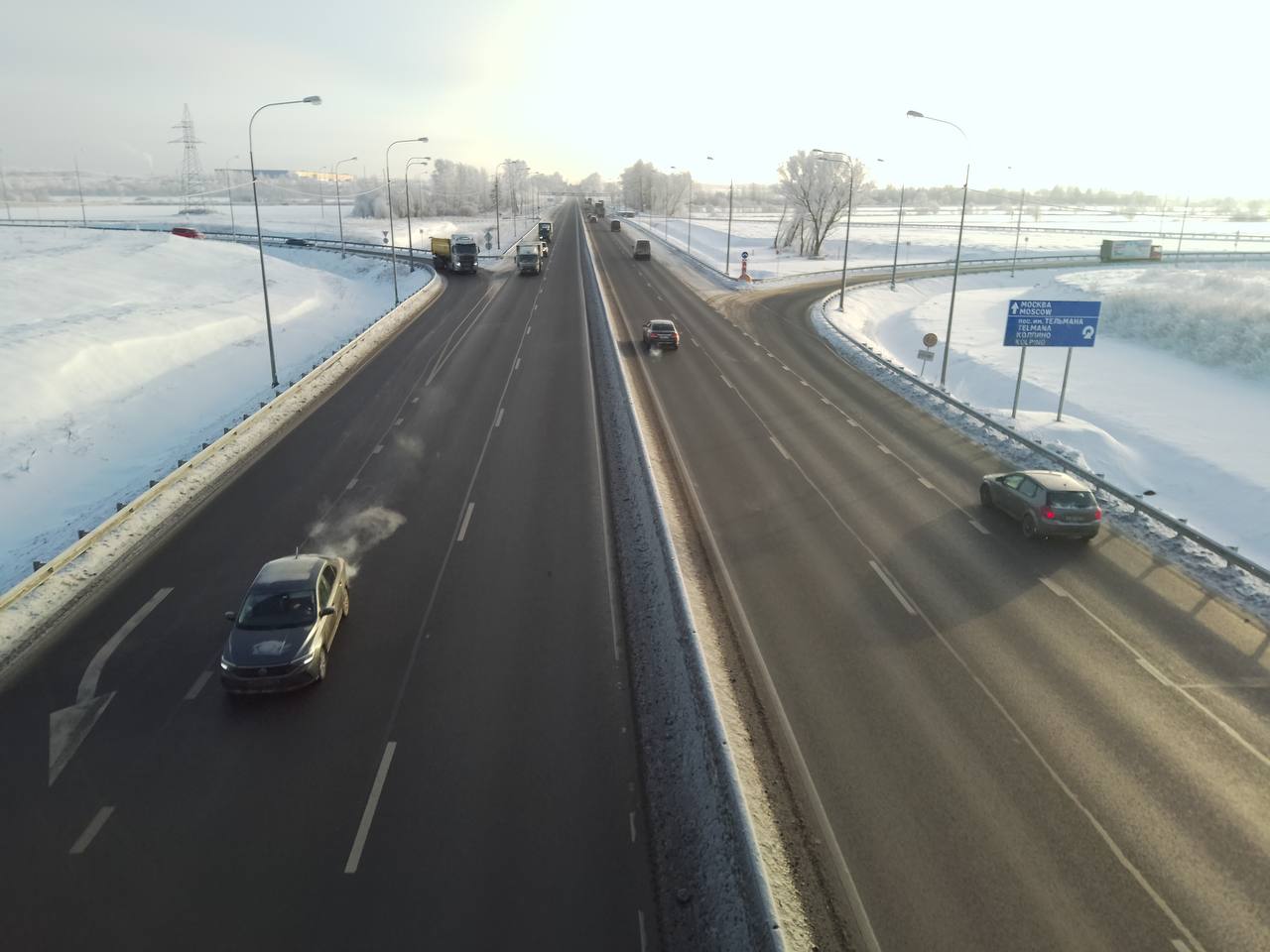 По Московскому шоссе в Ям-Ижоре сильно проще ехать: там больше нет левых поворотов. Кто еще не был — велкам проверить новую р...