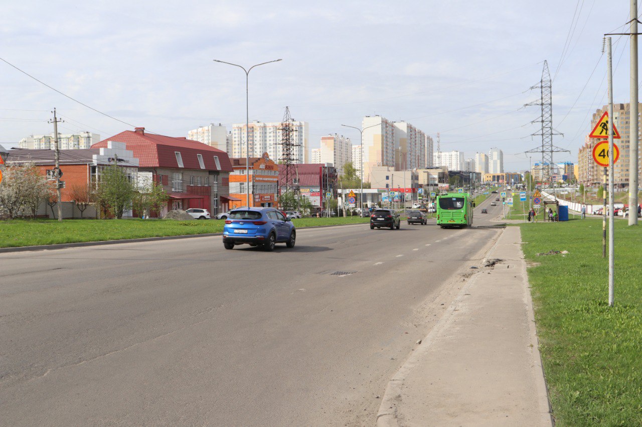 В Курске благодаря нацпроекту «Безопасные качественные дороги» обновят участок дороги на проспекте Вячеслава КлыковаПротяженн...