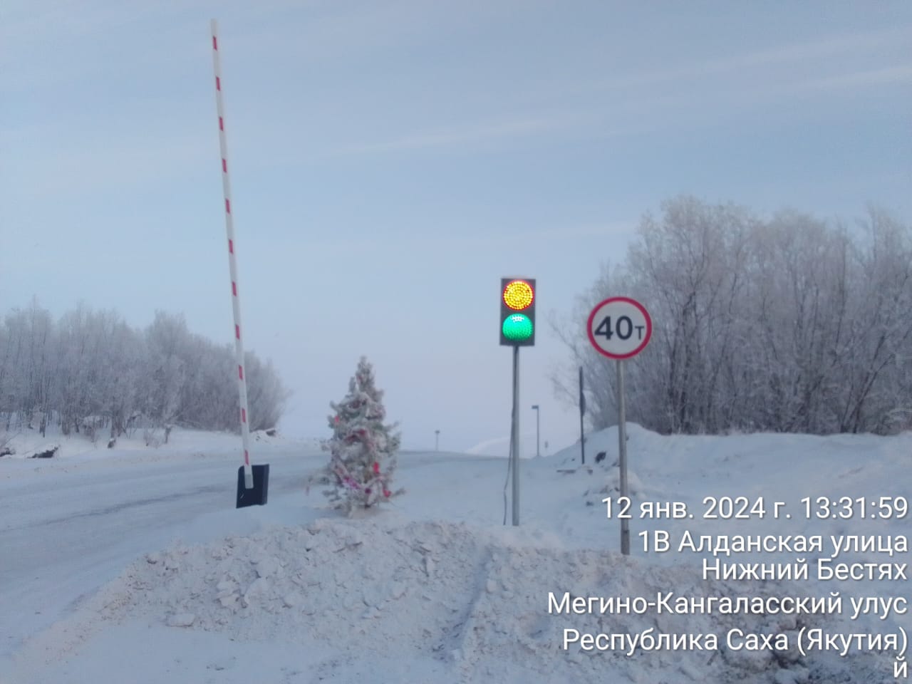 На ледовой переправе Хатассы - Павловск досрочно повышена грузоподъемность до 40 тоннПо приказу Управления автомобильных доро...