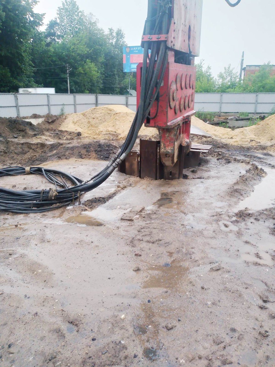 В Раменском продолжается строительство подземного пешеходного перехода под ж/д, который соединит Южный проспект и ул. Интерна...