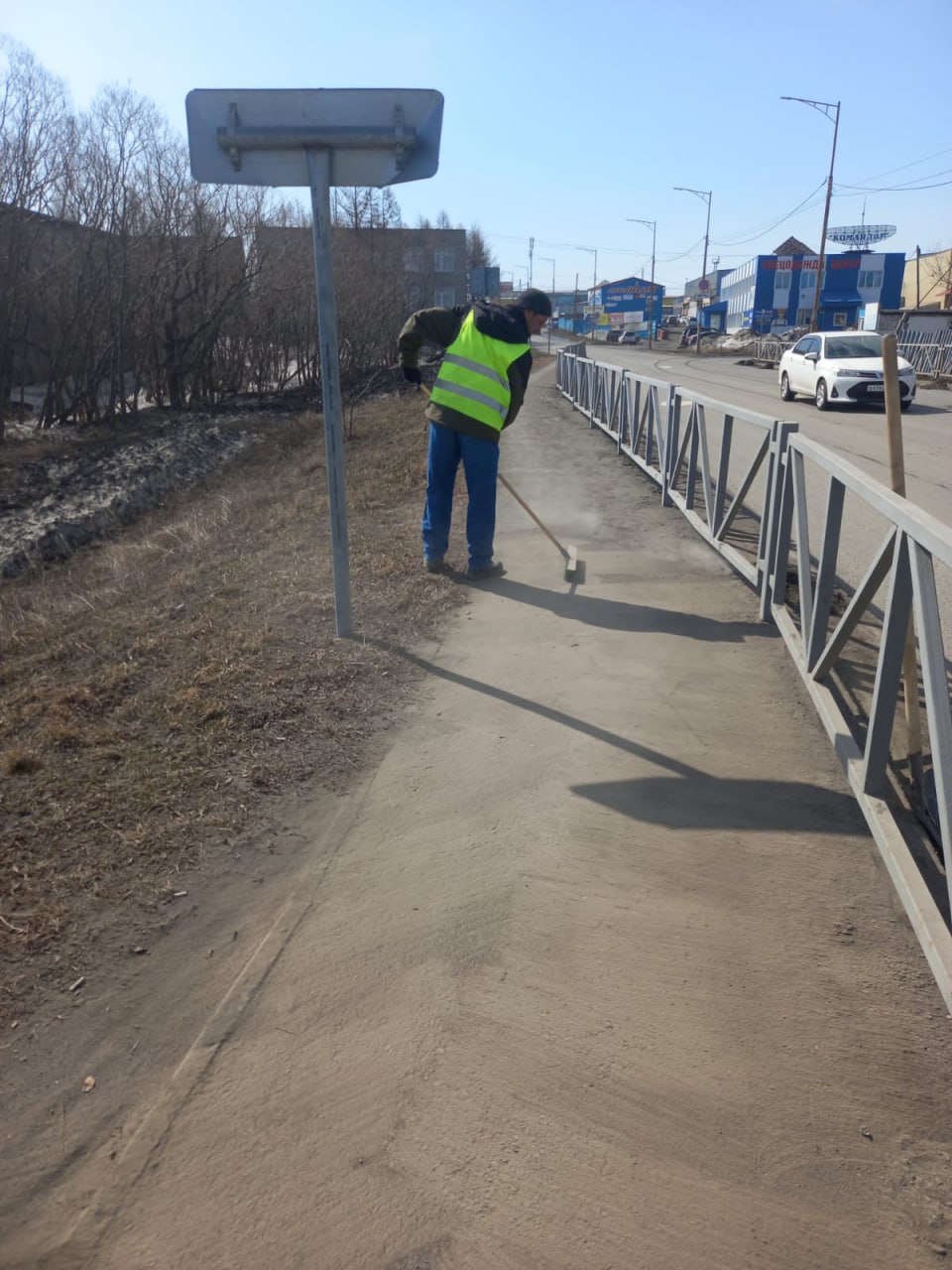Город день за днем22 апреля 2024 годаДорожные службы продолжают весеннюю уборку городских улиц, внутриквартальных проездов.Ра...