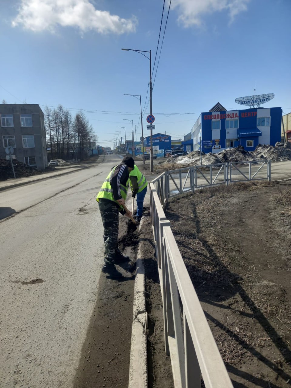 Город день за днем22 апреля 2024 годаДорожные службы продолжают весеннюю уборку городских улиц, внутриквартальных проездов.Ра...