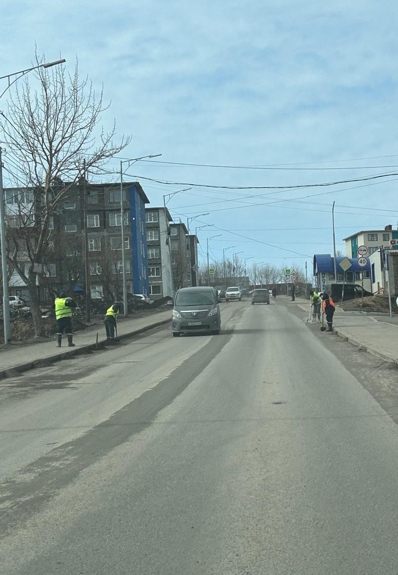 Город день за днем22 апреля 2024 годаДорожные службы продолжают весеннюю уборку городских улиц, внутриквартальных проездов.Ра...