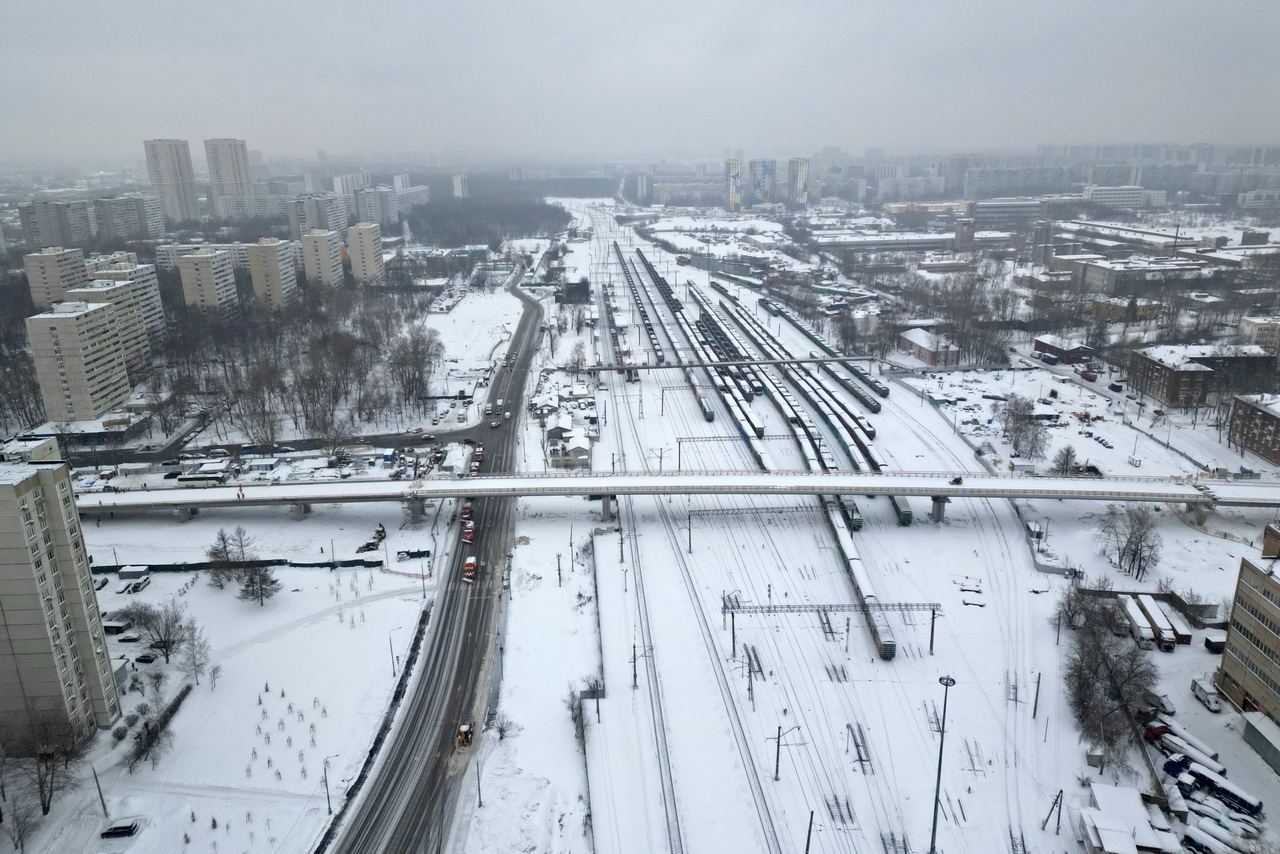 Север и северо-восток Москвы станут еще ближе: через пути МЦД-1 у станции Бескудниково строится путепровод длиной 650 метров....