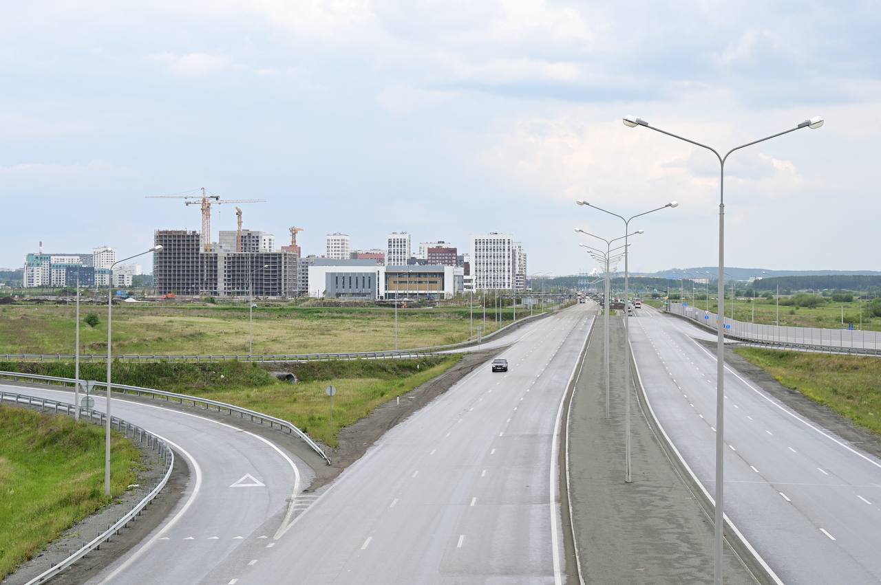 В Екатеринбурге открыли два бульвара к Международному фестивалю университетского спортаСтроительство Экспо-бульвара и реконст...