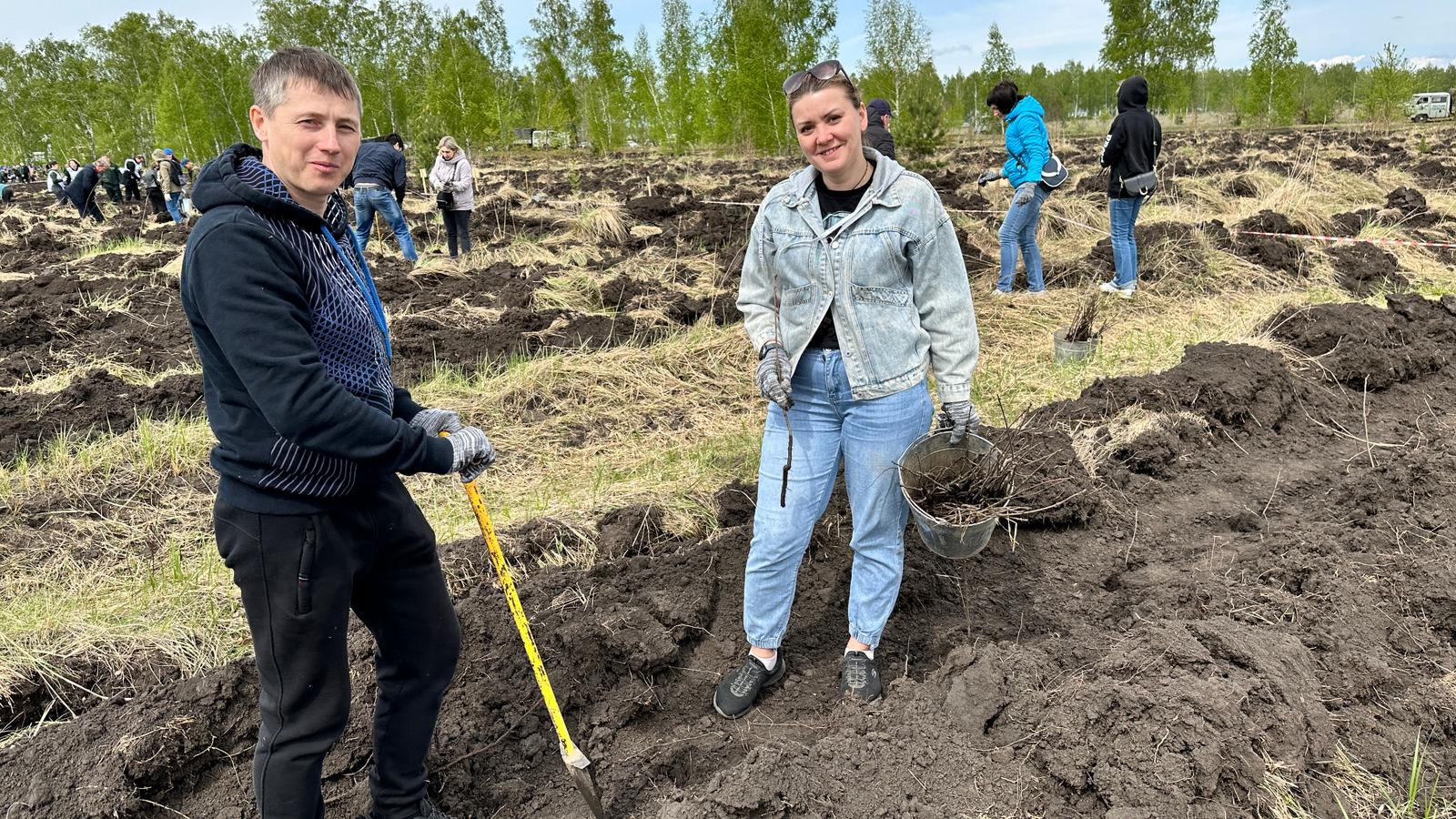 Нагляднее всего разницу между старыми и новыми мостовыми конструкциями видно снизу. Слева – новые пролетные балки, опорные ча...