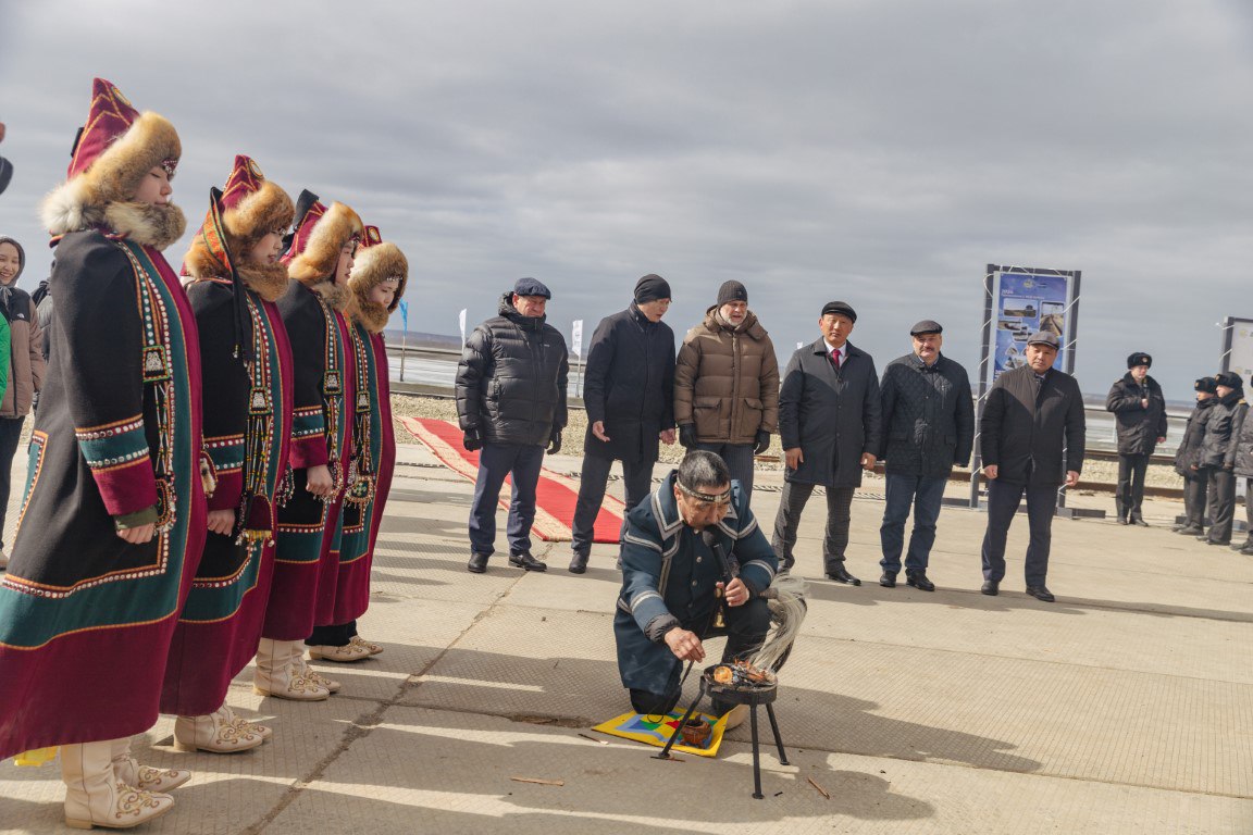 Акционерная компания «Железные дороги Якутии» завершила строительство и сдала в эксплуатацию подъездной путь от станции Нижни...