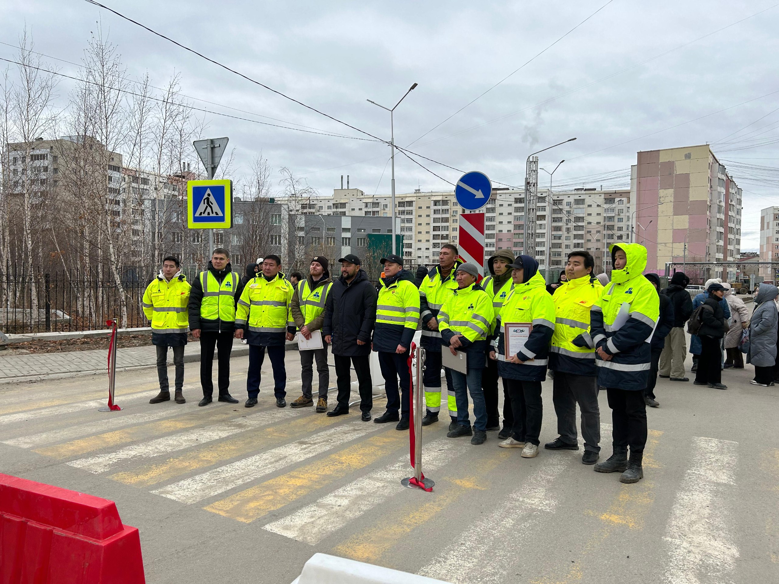 В Якутске открыли отремонтированную улицу Островского Сегодня в городе Якутске торжественно открыли улицу Островского после к...