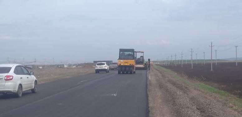 В Уфимском районе приступили к ремонту дороги Уфа - Чишмы в рамках нацпроекта "Безопасные качественные дороги". На участке вб...