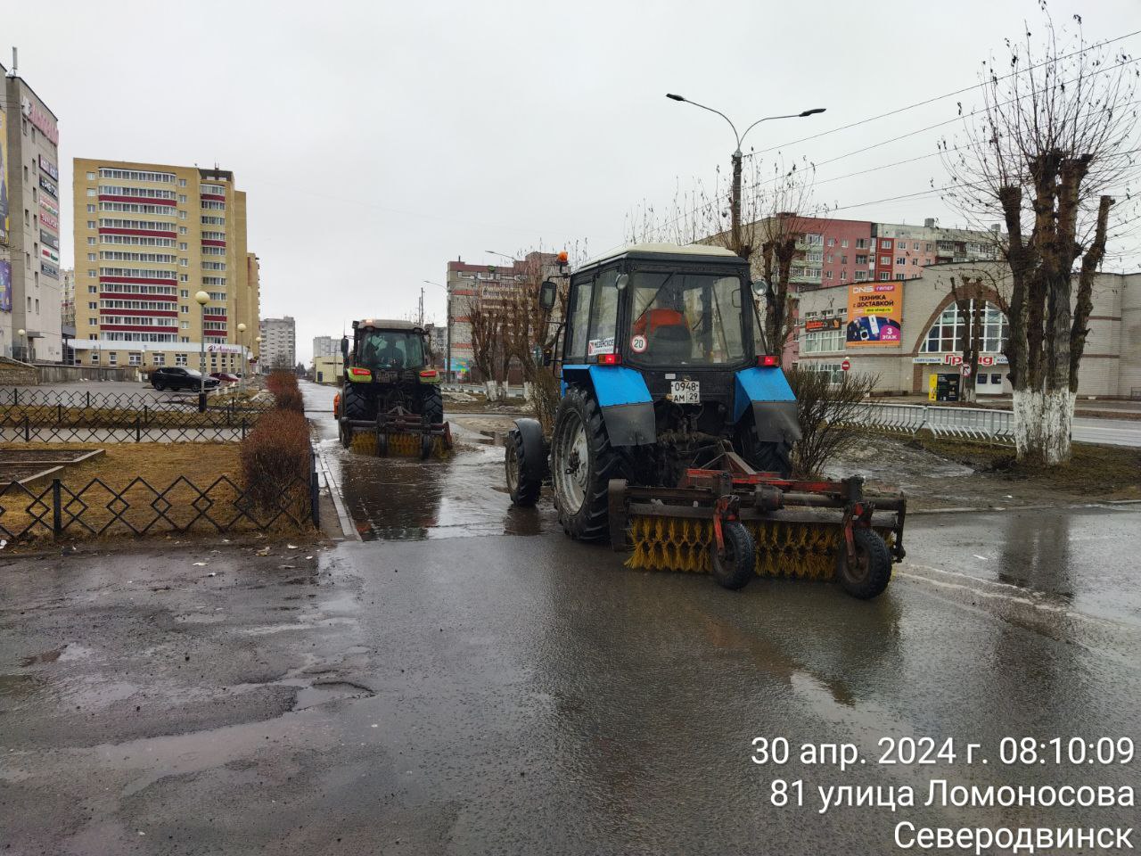 Продолжаем безостановочно и круглосуточно выполнять работы по содержанию улично-дорожной сети г. Архангельска и г. Северодвин...