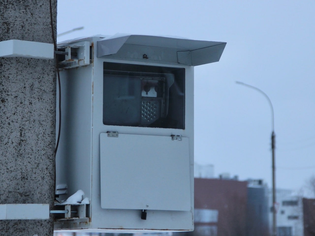 На дорогах Новгородской области увеличено количество фоторадарных комплексовУстройство комплексов автоматической фотовидеофик...