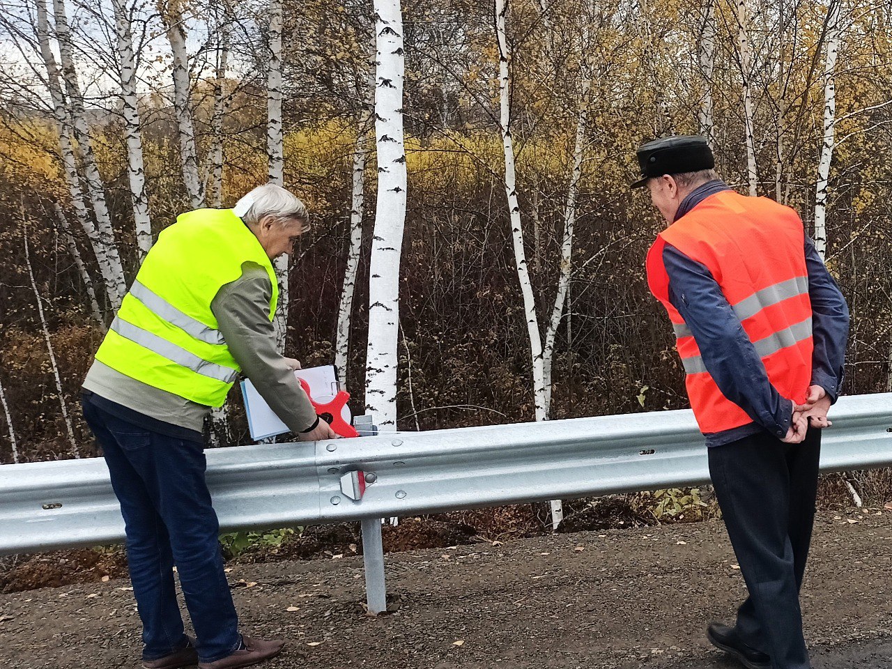 В Большемуртинском районе завершен ремонт двух дорогКраевые дорожники в рамках нацпроекта «Безопасные качественные дороги» пр...