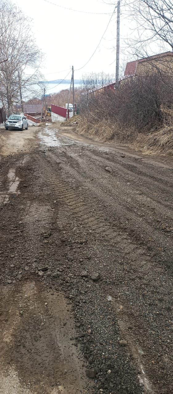 По поручению Главы города Константина Брызгина сегодня подрядная организация дополнительно подсыпала проезд по ул. Рыбацкая в...