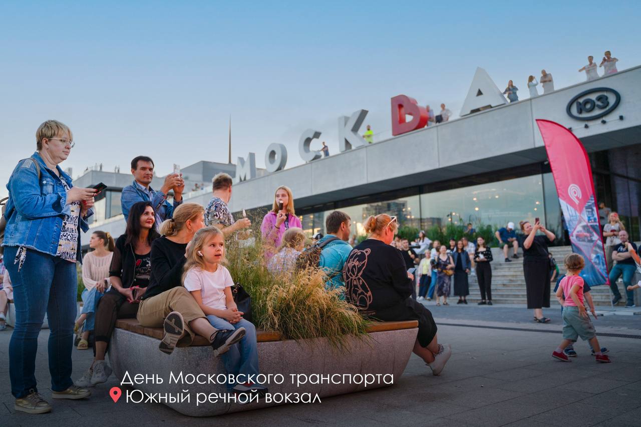 Ведется активное строительство дорог и мостов:Три моста построили в Москве с начала года Начались работы по расширению Поморс...