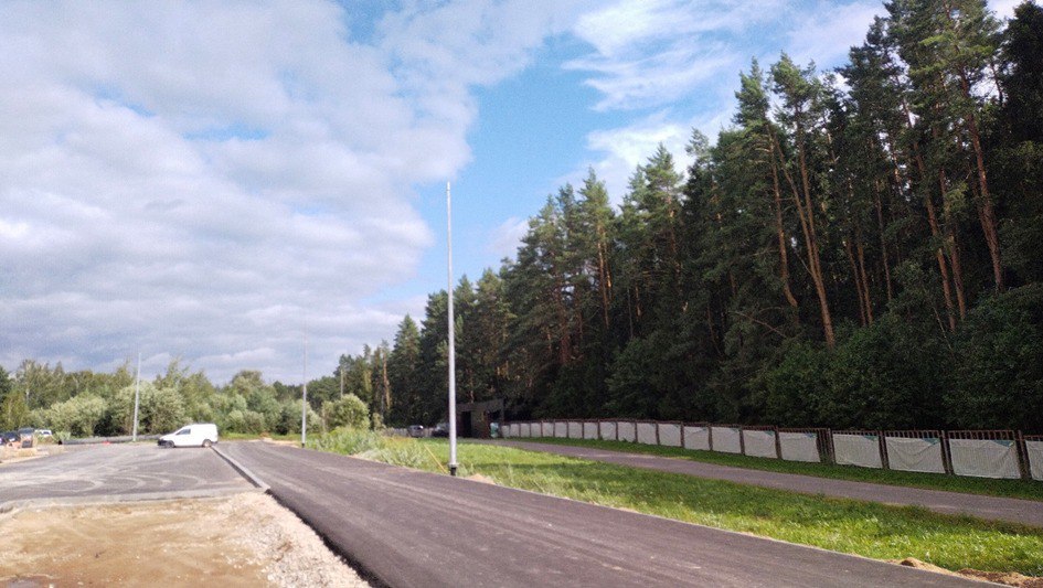 В Истре выполнена укладка асфальтового покрытия на участке дороги протяженностью примерно 1 км вокруг здания строящегося лице...