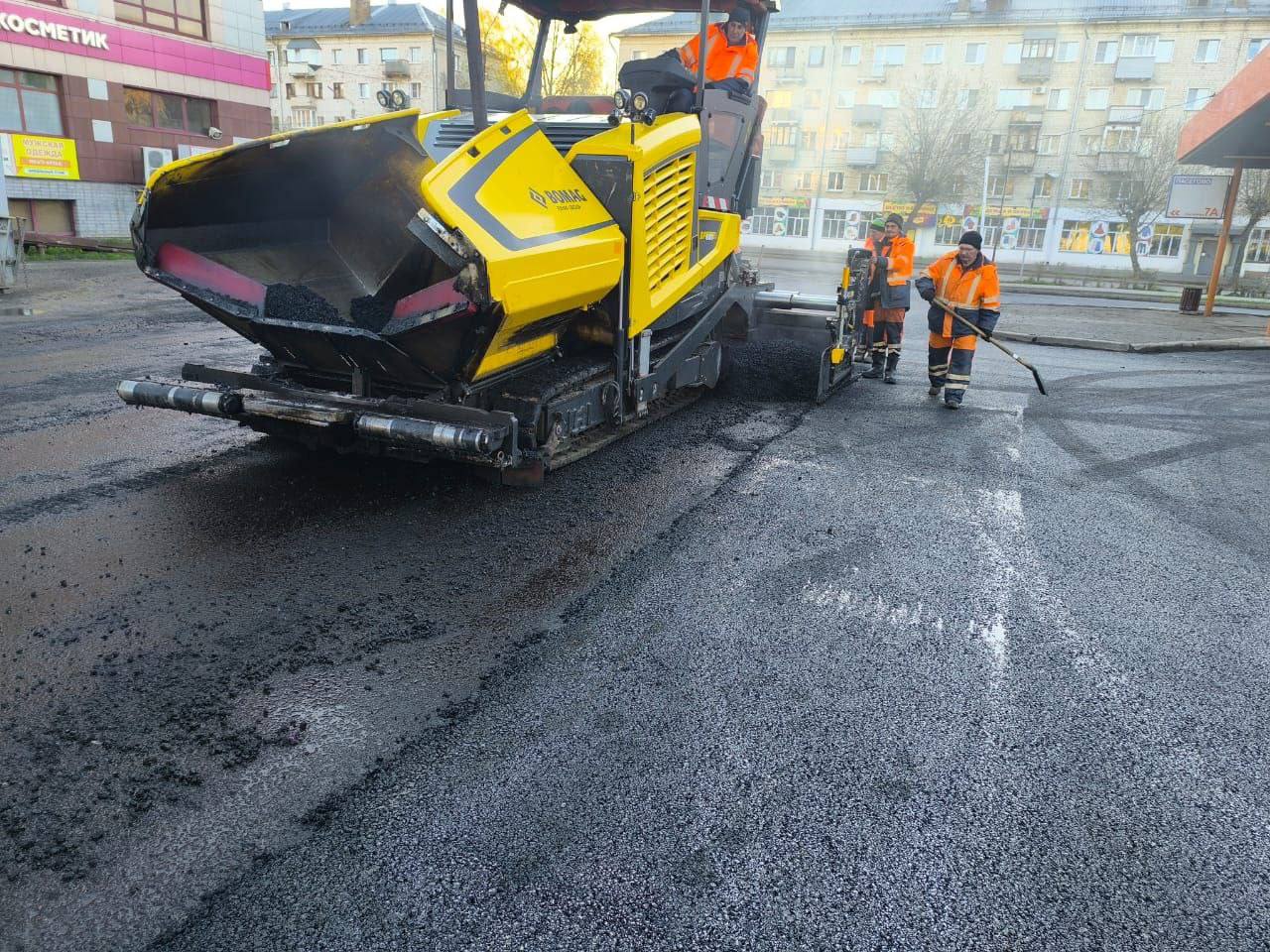 В Кирове ведутся работы по благоустройству автовокзалаНа автовокзале города Кирова начались работы по благоустройству прилега...