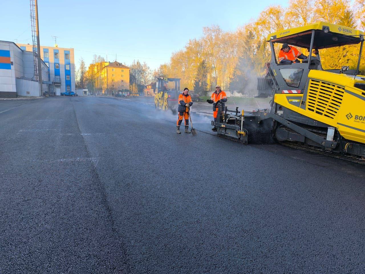 В Кирове ведутся работы по благоустройству автовокзалаНа автовокзале города Кирова начались работы по благоустройству прилега...
