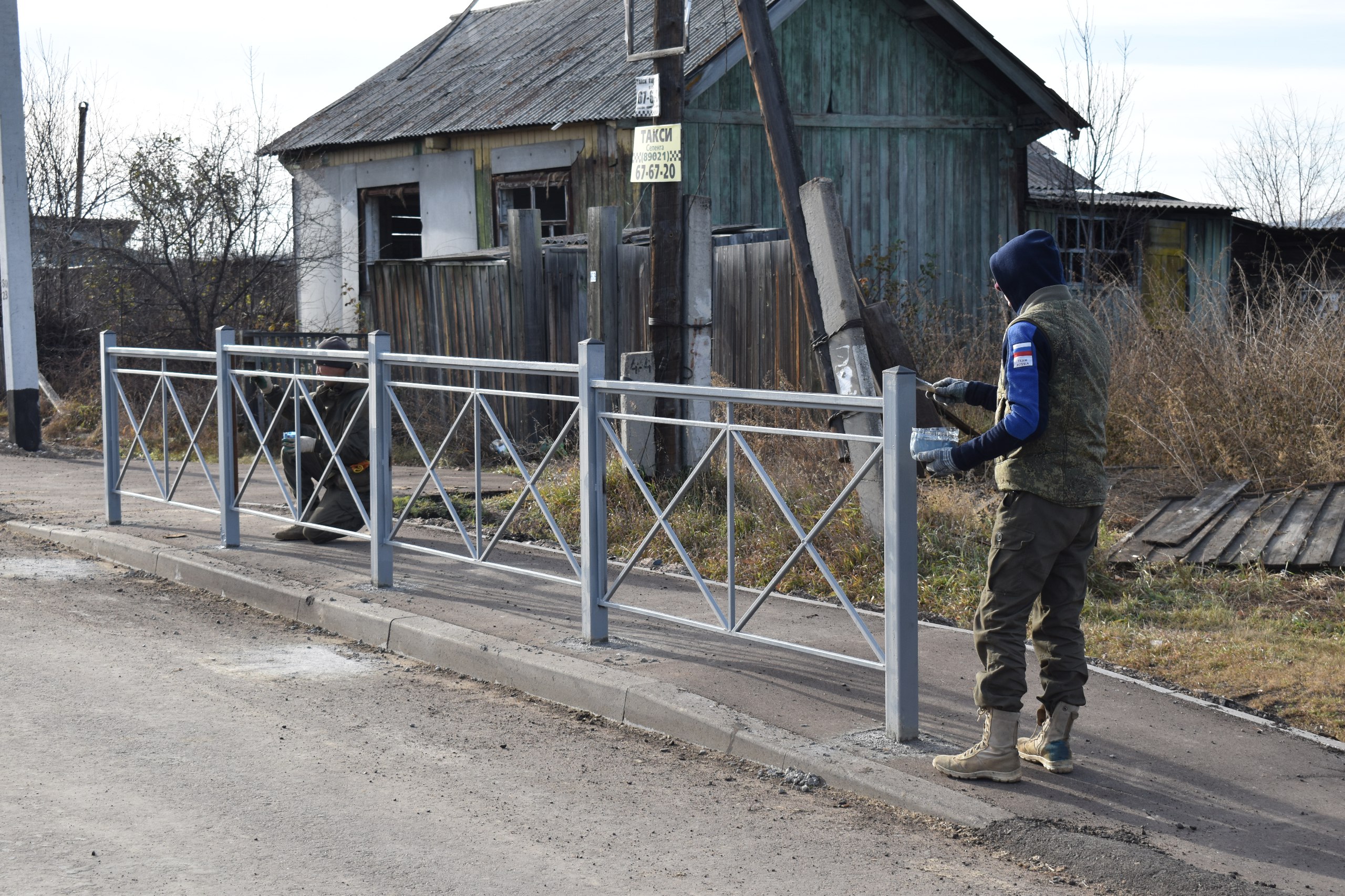 В селе Югово Прибайкальского района Бурятии завершается капитальный ремонт центральной улицы На улице 40 лет Победы уже выпол...