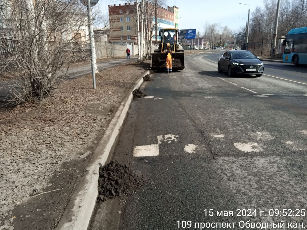 Фото и видео содержания городских улиц в дневное время.В ночную смену с 15 на 16 мая на содержании Архангельска и Северодвинс...