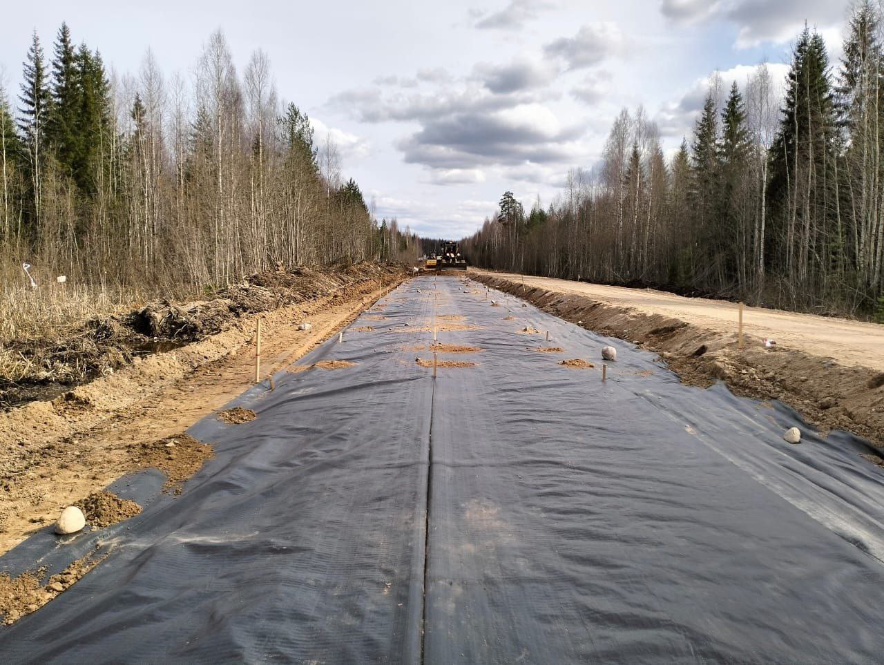 На дороге Коноша – Няндома подрядчик приступил к ремонту водопропускных трубРемонт на автодороге ведется на участке от 44-го...