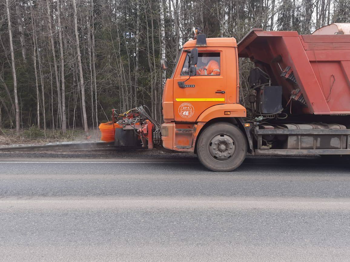 Информация по содержанию региональных и муниципальных автодорог Кировской области Сотрудниками дорожных управлений АО «Вятавт...