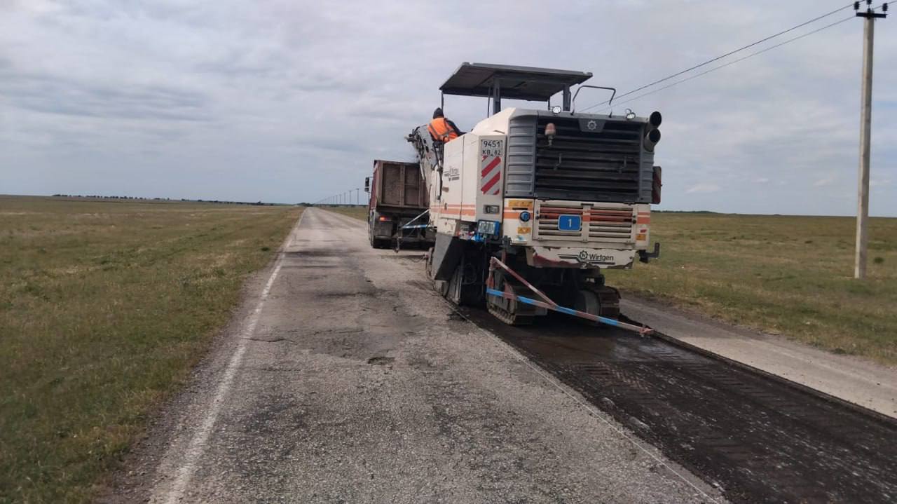 В рамках национального проекта «Безопасные качественные дороги» в Крыму будет отремонтирован участок дороги от Саки−Митяево д...