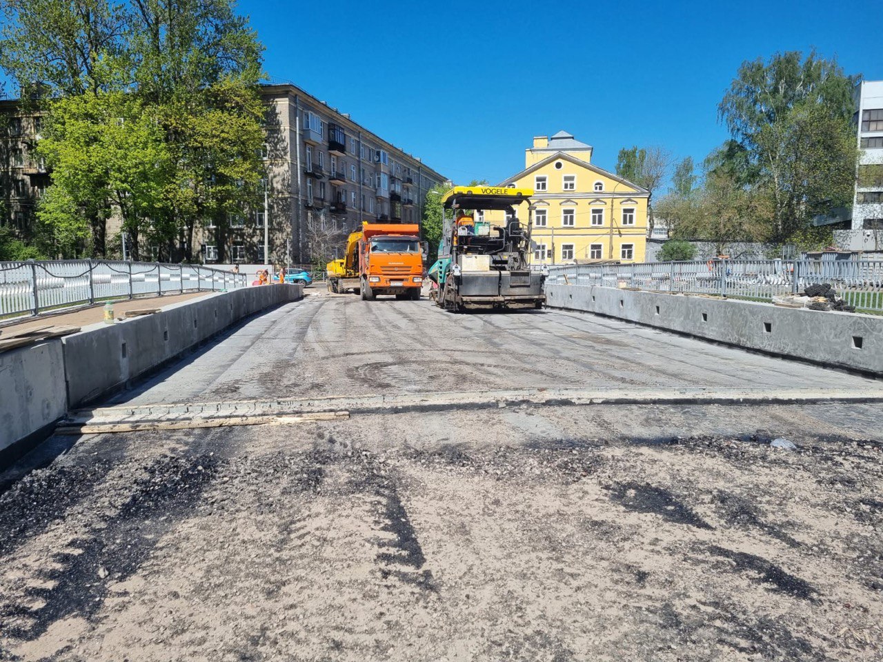 В Приморском районе завершили асфальтирование моста через Черную речкуВ сентябре прошлого года специалисты АО «ПО «Возрождени...