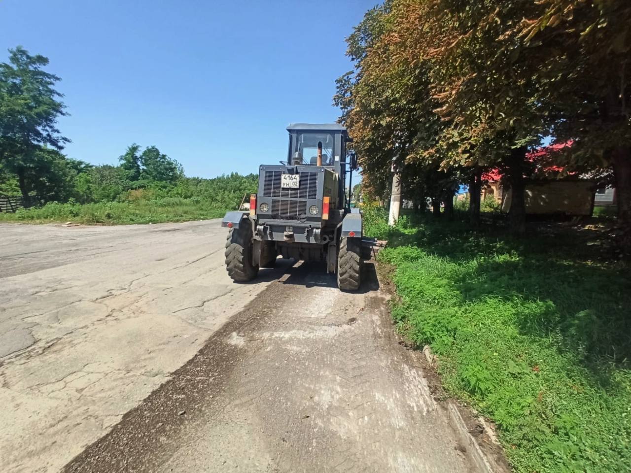 Дорожники Башкортостана начали ремонт на улице Попова и Пожарского в городе Красный Луч Луганской Народной Республики. Общая...