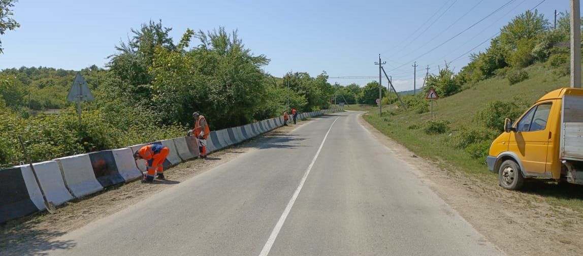 В рамках нацпроекта «БКД» сегодня сотрудники Минтранса РД и ГКУ «ЦОДД» организовали выездное практическое занятие для студент...