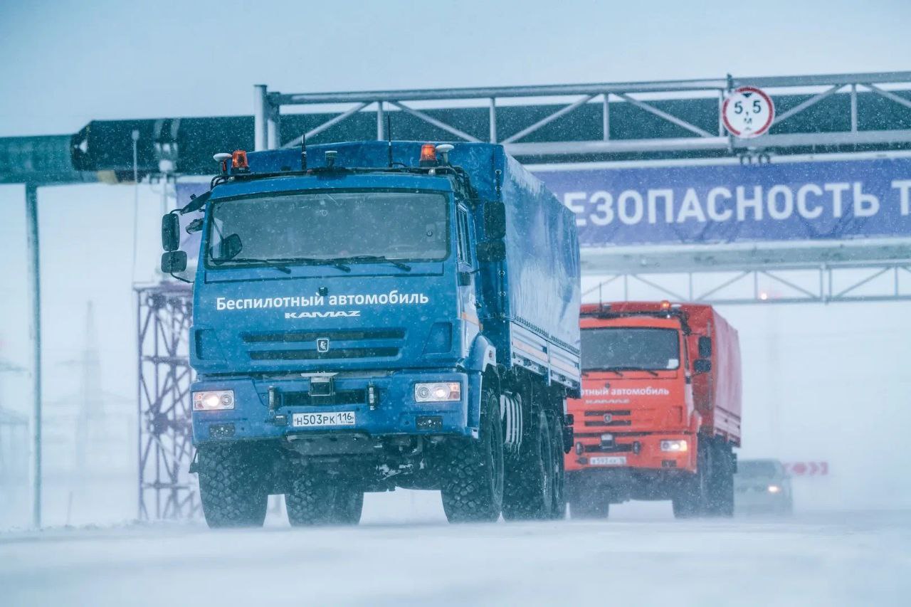 Правительство РФ предлагает направить субсидии на проезд по трассе М-11 на полубеспилотных грузовых колесных транспортных сре...