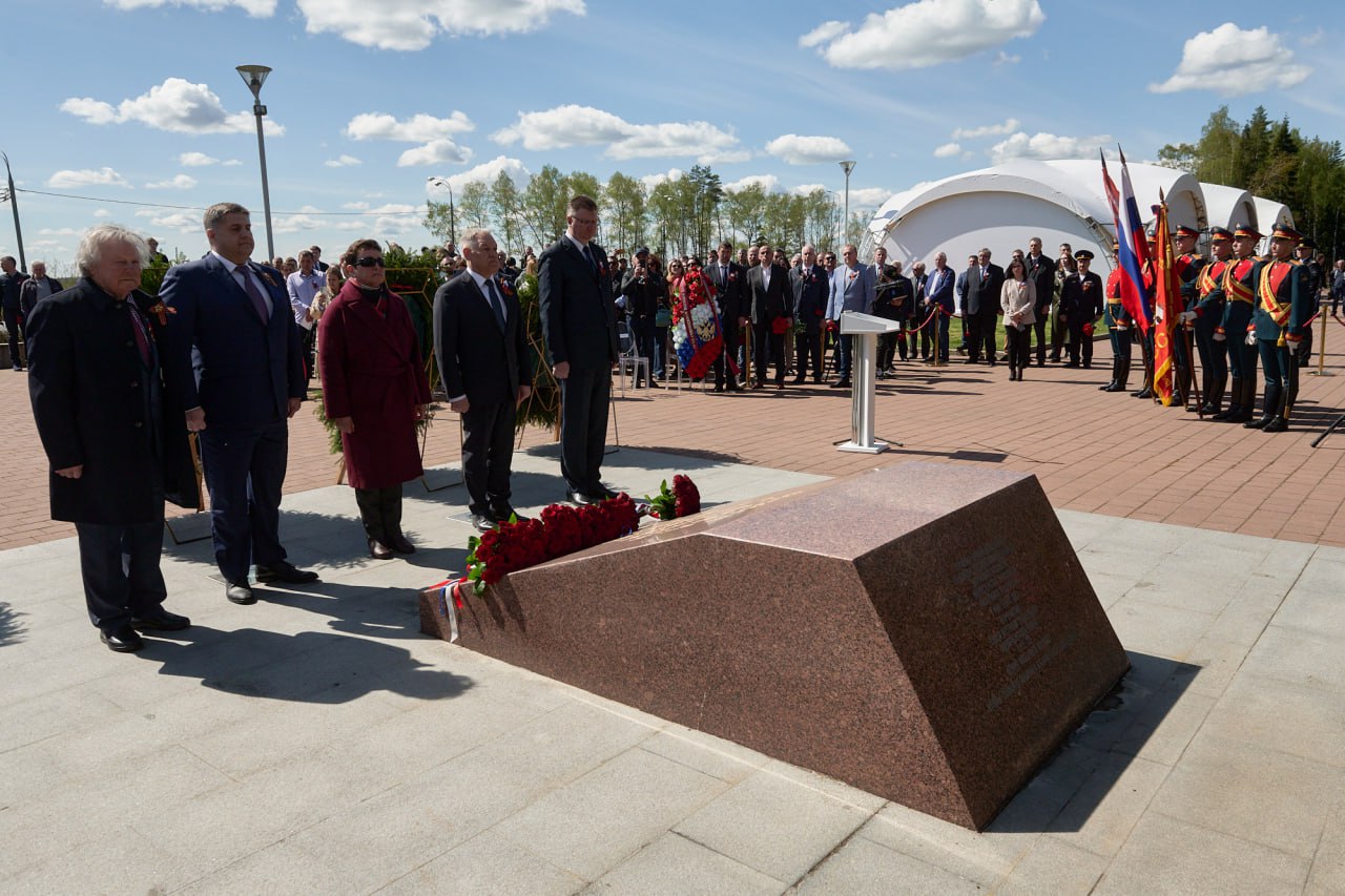 В преддверии 78-й годовщины Победы в Великой Отечественной войне на 71-м км М-1 «Беларусь» прошла традиционная торжественная...