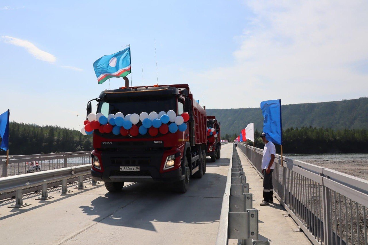 В Якутии на региональных автодорогах введены первые объекты 2023 годаВ дорожно-строительный сезон по нацпроекту "БКД" в респу...