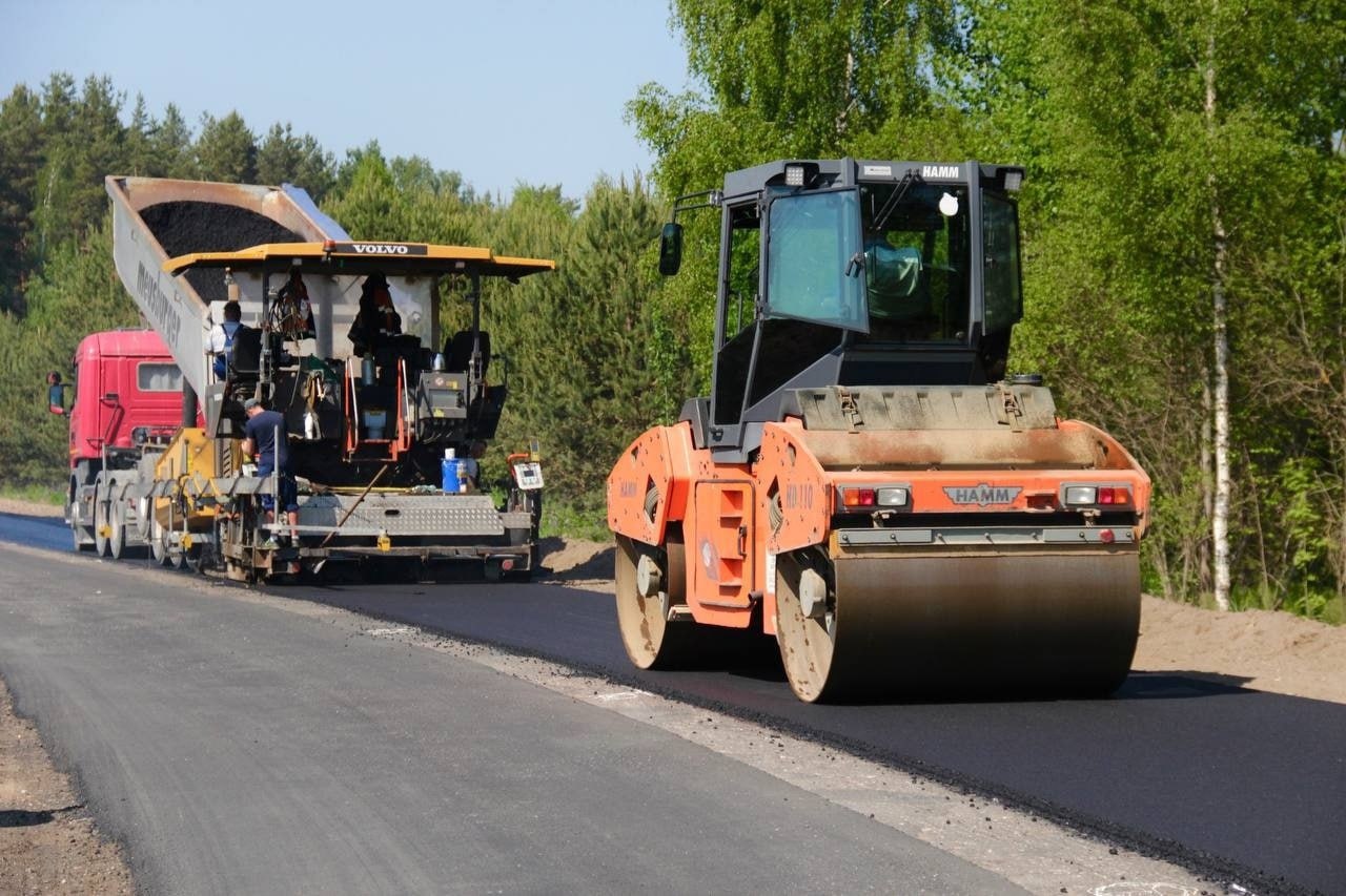 Псковавтодор приступил к асфальтированию региональной автомобильной дороги Гверстонь – Крупп – Кулье в Печорском муниципально...