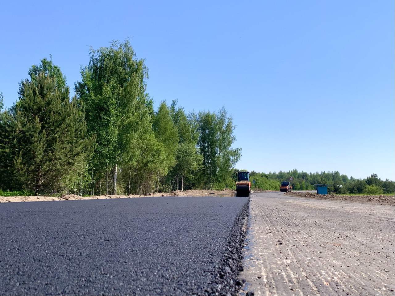 Псковавтодор приступил к асфальтированию региональной автомобильной дороги Гверстонь – Крупп – Кулье в Печорском муниципально...