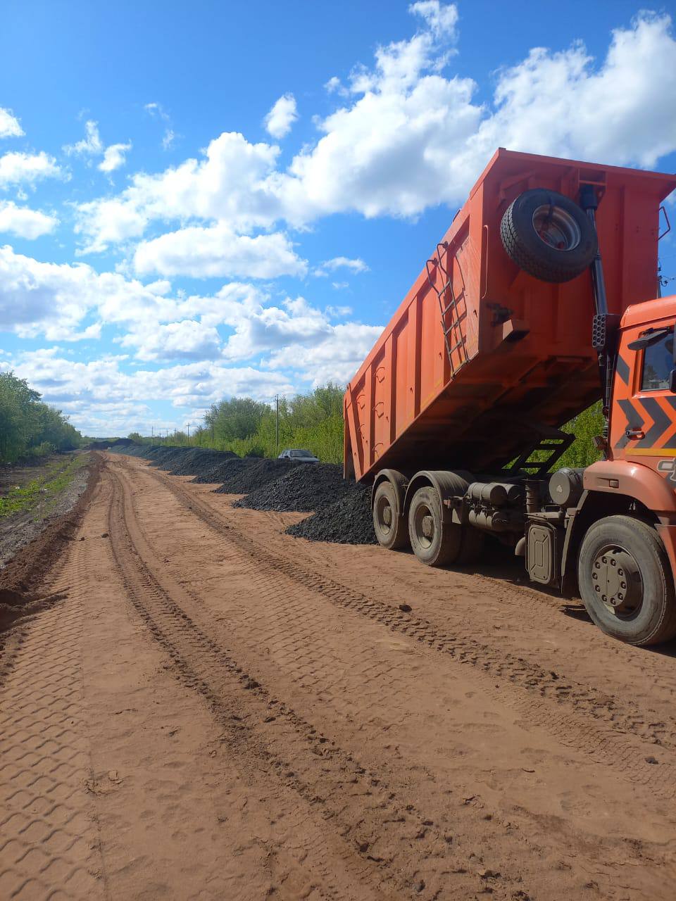 Продолжаем ремонтировать дороги к объектам туризма ОренбуржьяВ этом году вновь выходим на трассу «Бугульма – Бугуруслан – Буз...