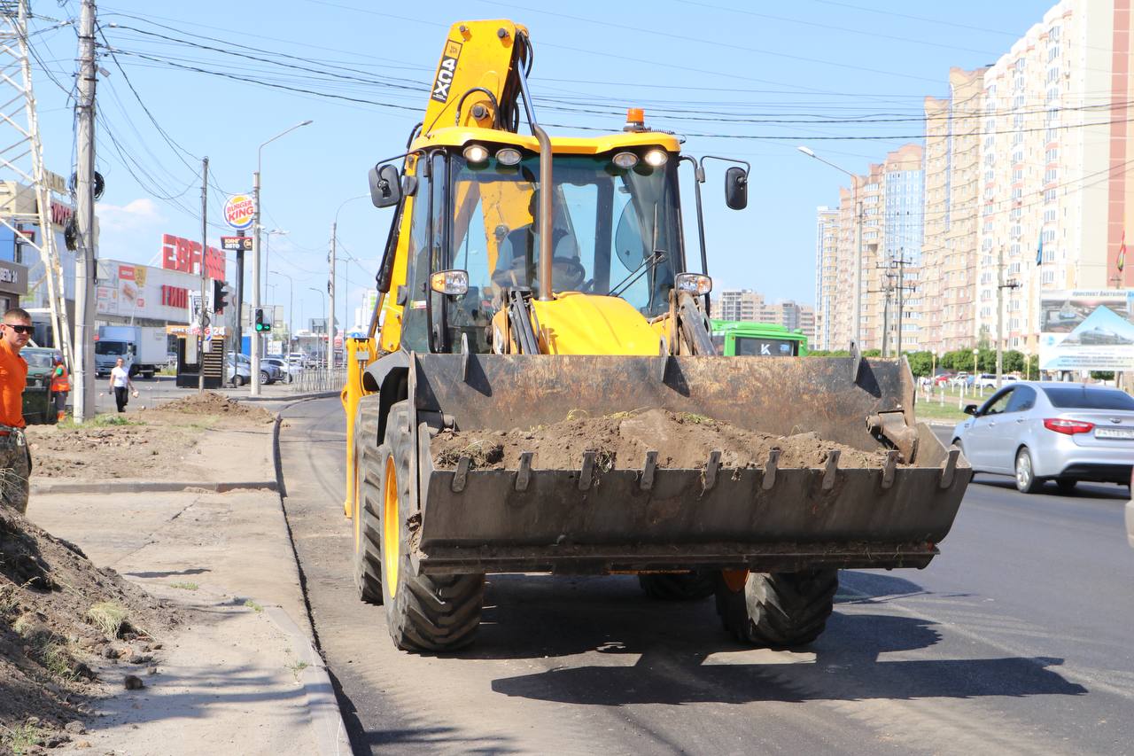 В Курске на улице Карла Маркса продолжается ремонт автомобильной дорогиВ Курске на улице Карла Маркса на участке от проспекта...