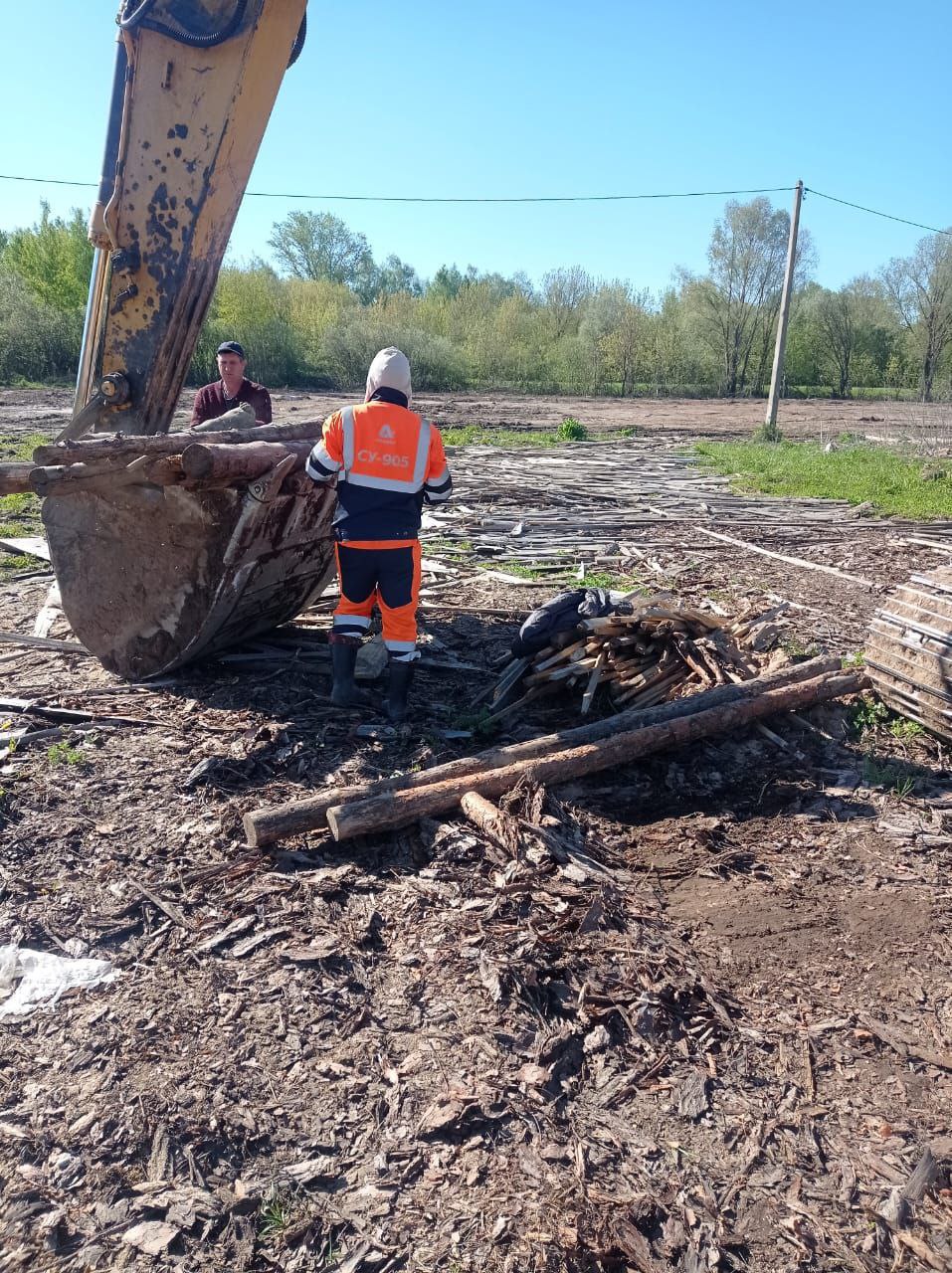 На на 2 и 3 очередях строительства дублера проспекта Гагарина в Нижегородской области полным ходом идут подготовительные рабо...