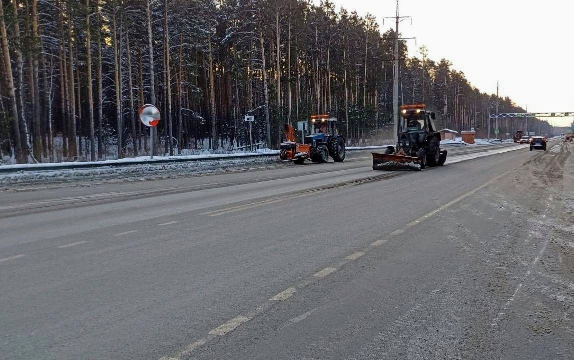 По поручению Губернатора Андрея Травникова мы подписали соглашение о покупке 9 единиц снегоуборочной техники для г. Новосибир...