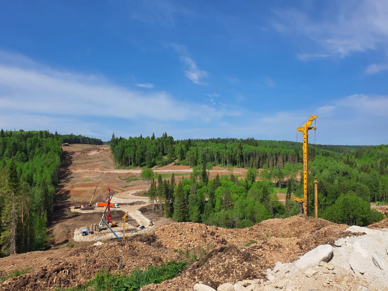 Автодорога Дюртюли — Ачит будет сдана в 2024 годуДень и ночь специалисты ведут работы на 275 км скоростной федеральной дороги...