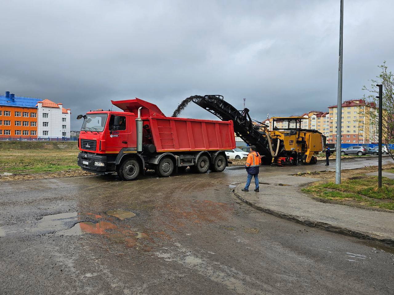 Дорожные сводки Нового УренгояС 1 июня перекрыт проезд в мкр. Оптимистов (от ул. Новая до ул. Ямальская). На данный момент ра...